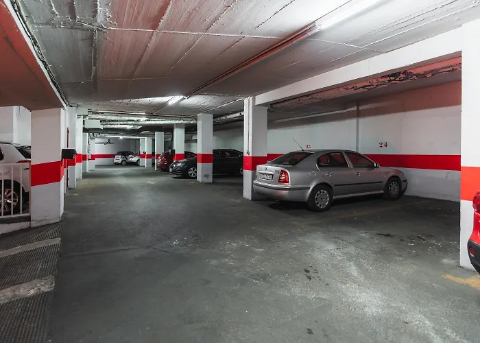 Avenida Del Sur Con Parking