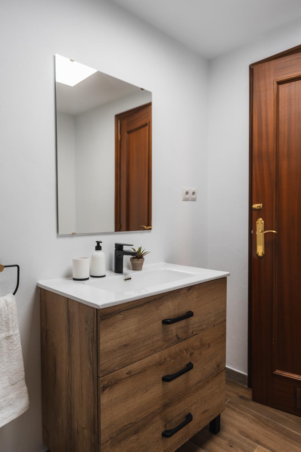 Avenida Del Sur Con Parking Apartment *
