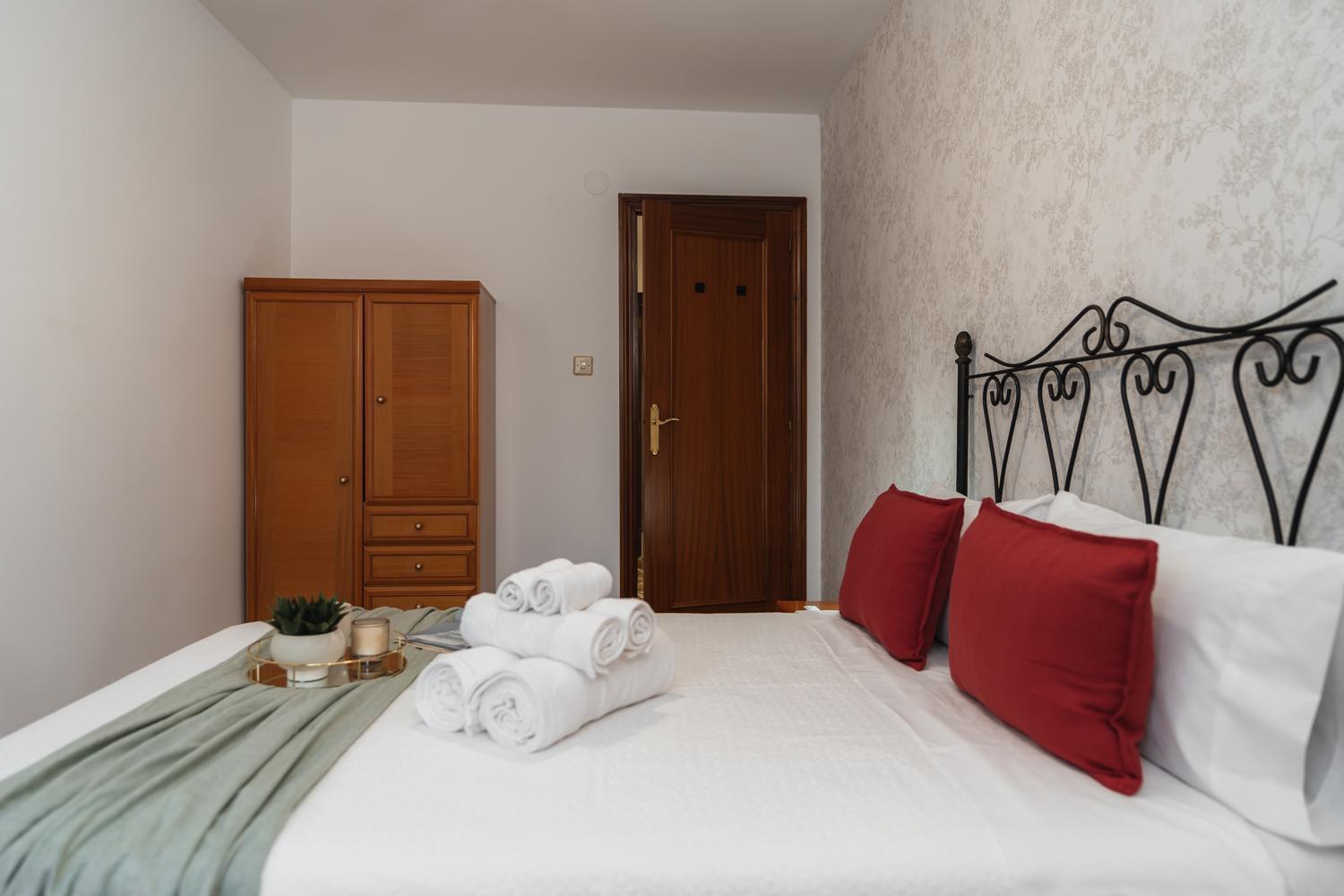 Avenida Del Sur Con Parking Apartment *